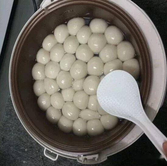 冬至搓丸子搓出黎民百姓的亲情和憧憬