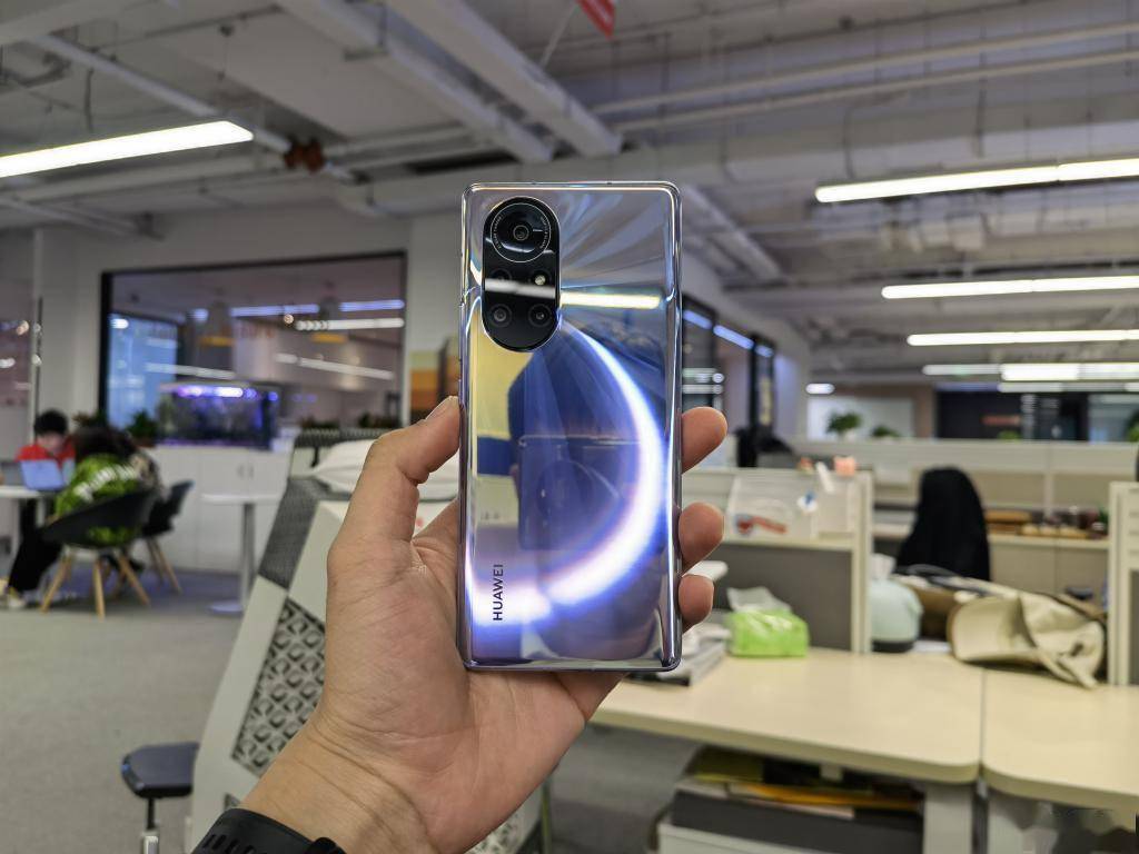 华为nova8pro四款配色上手全新脸占比功能即将上线