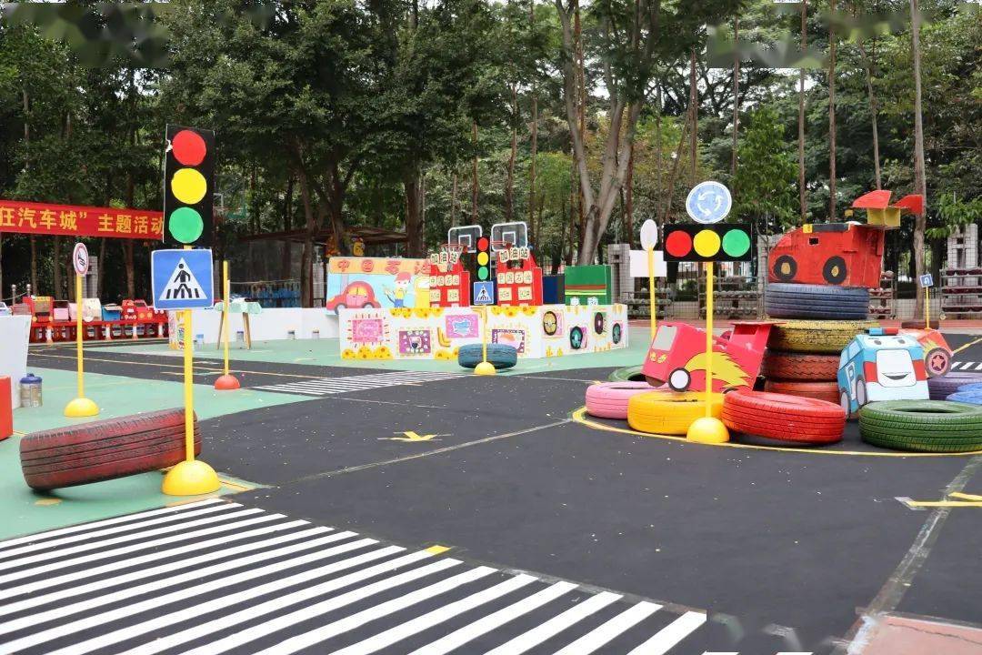 东坑镇中心幼儿园提醒您:遵守交通规则,安全文明出行