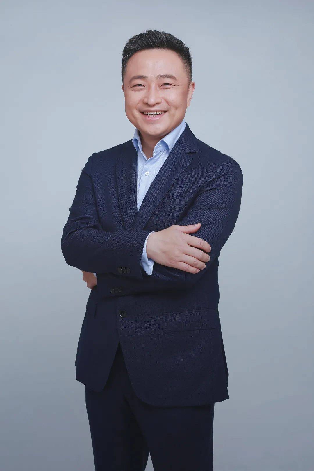朗读者 | 陈磊厦门综合广播副总监《新闻鹭透社》节目主持人编辑林