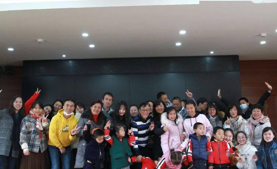 张爸爸公益魔法故事会在培智学校成功举办