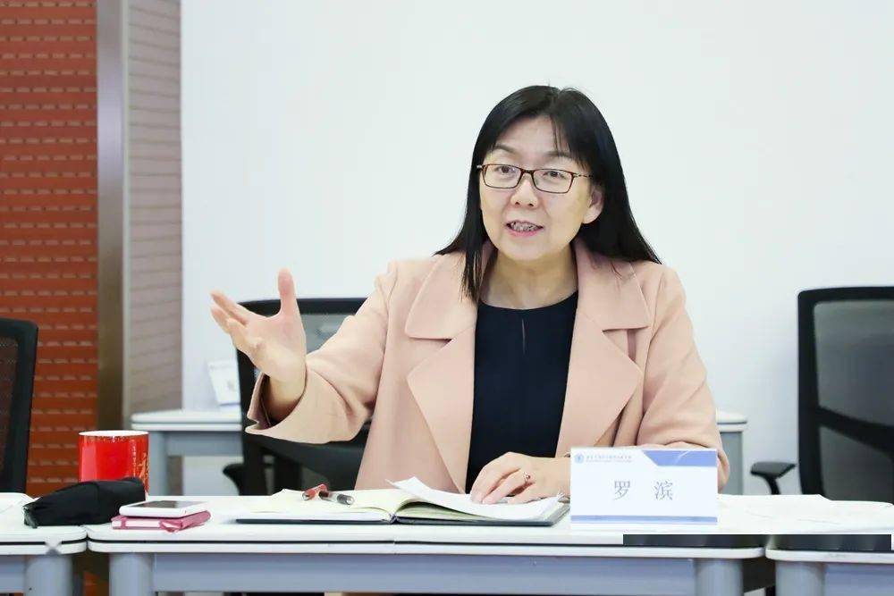 怒江州人民政府副州长王仕平介绍情况双方开展了亲切友好的会谈