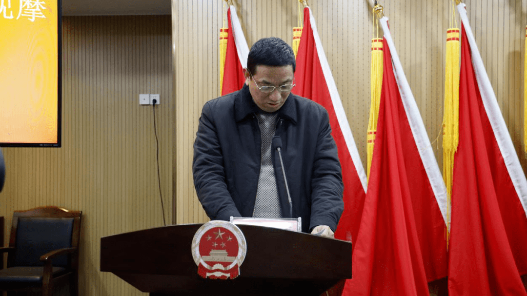 观海卫镇召开"给全镇洗个澡"现场观摩暨工作会议