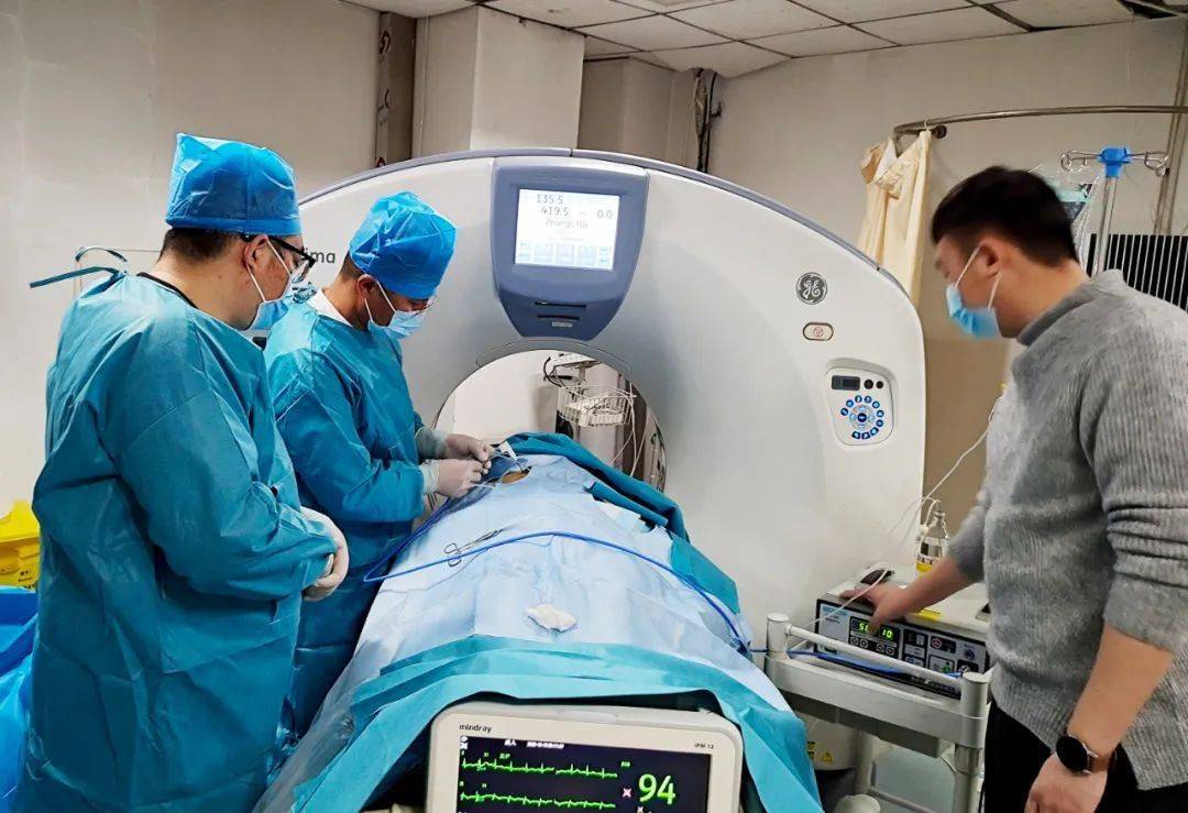 介入烧伤科开展我市首例ct引导下肝癌微波消融术