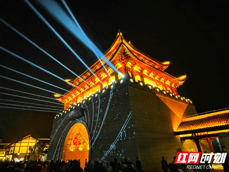 "夜经济"点亮湖南之心新邵 邵阳又升起一颗文旅新星