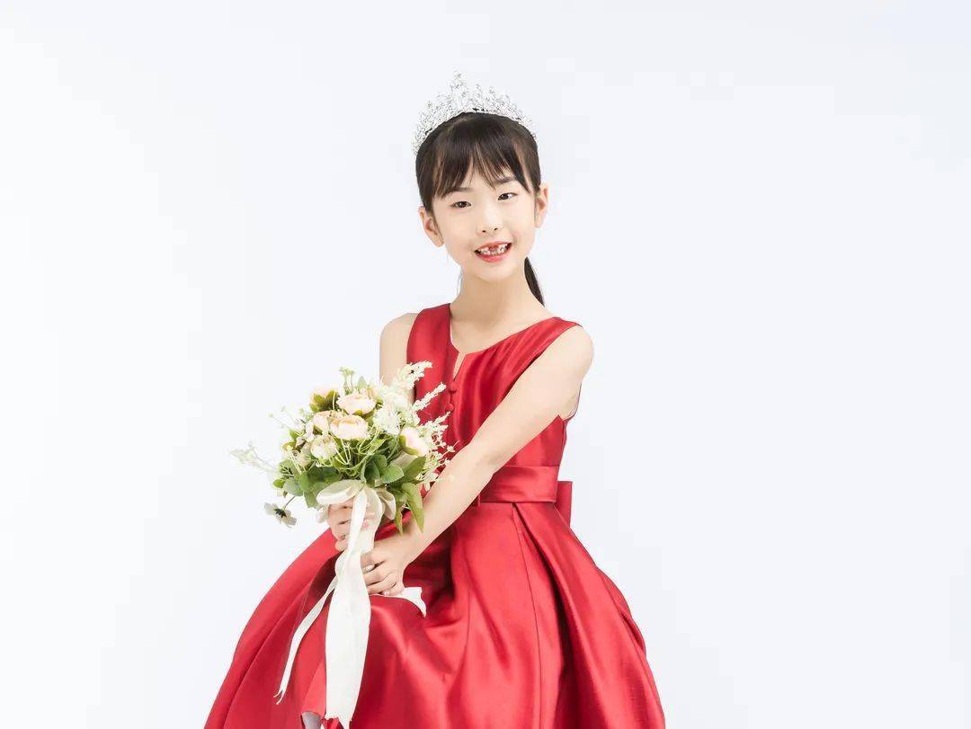 (排名不分先后)音乐会节目单《春江花月夜》古曲 改编:袁莎,袁莉古筝