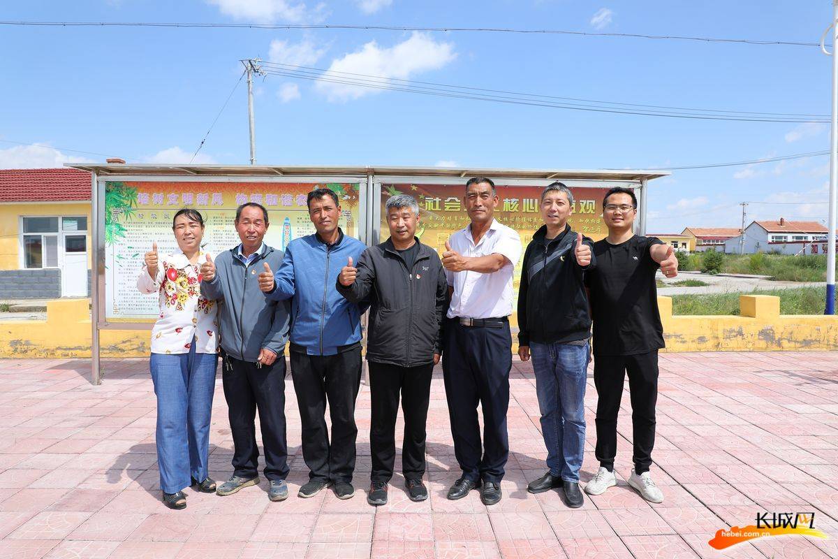 我们的全村福丨张家口市尚义县程家村:科技帮扶,让脱贫更有力量_驻村