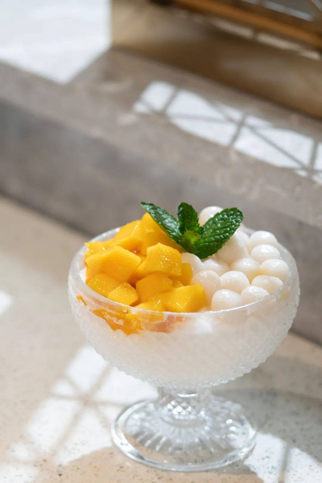 的,我本人给你们都试了一遍哦,推荐:杨枝甘露,红糖冰汤圆,芒果冰汤圆