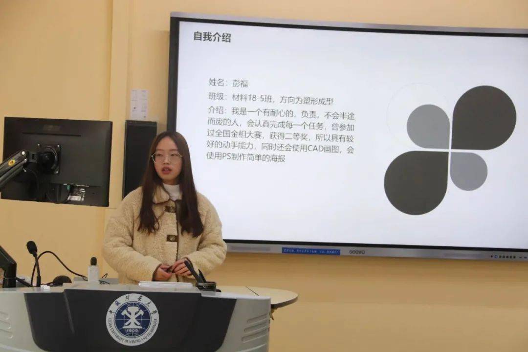 我院复合材料竞赛指导老师欧雪梅,张生辉,我院大学生科技创新协会指导