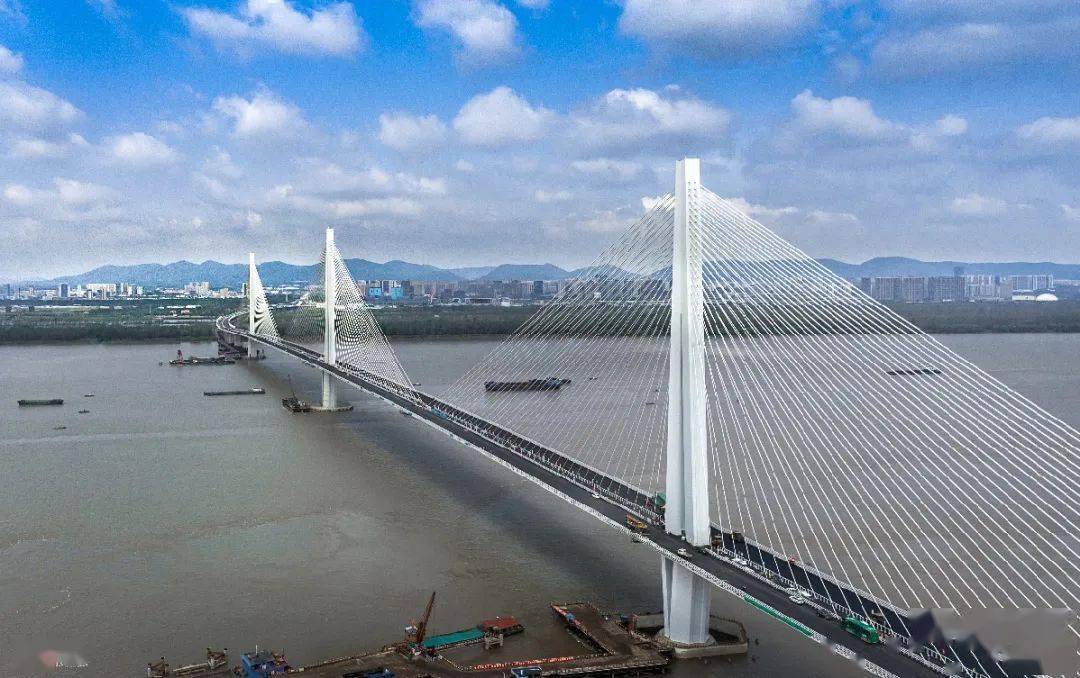 南京长江五桥正式通车