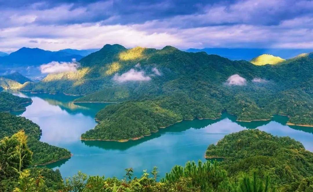 元旦假期丰鱼岩金秀巴勒山纯玩二日游288元人