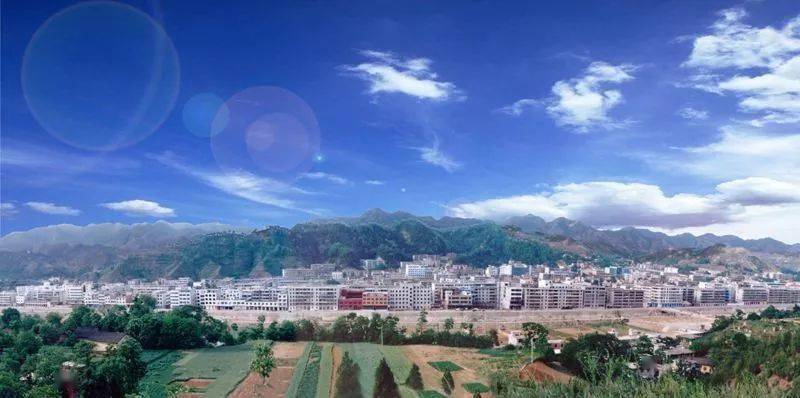 2010年山阳县城区全景图,看不到高层