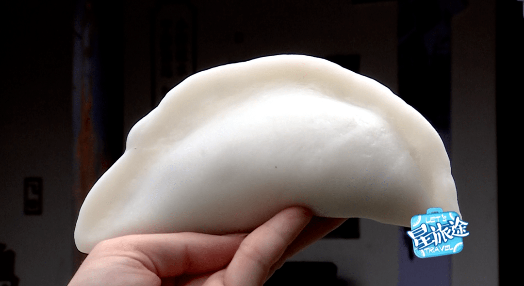 当地特色大号年糕饺