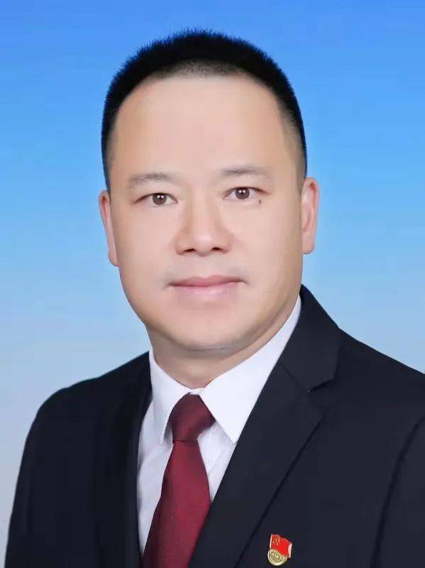 叶云仁平凡之中显忠诚