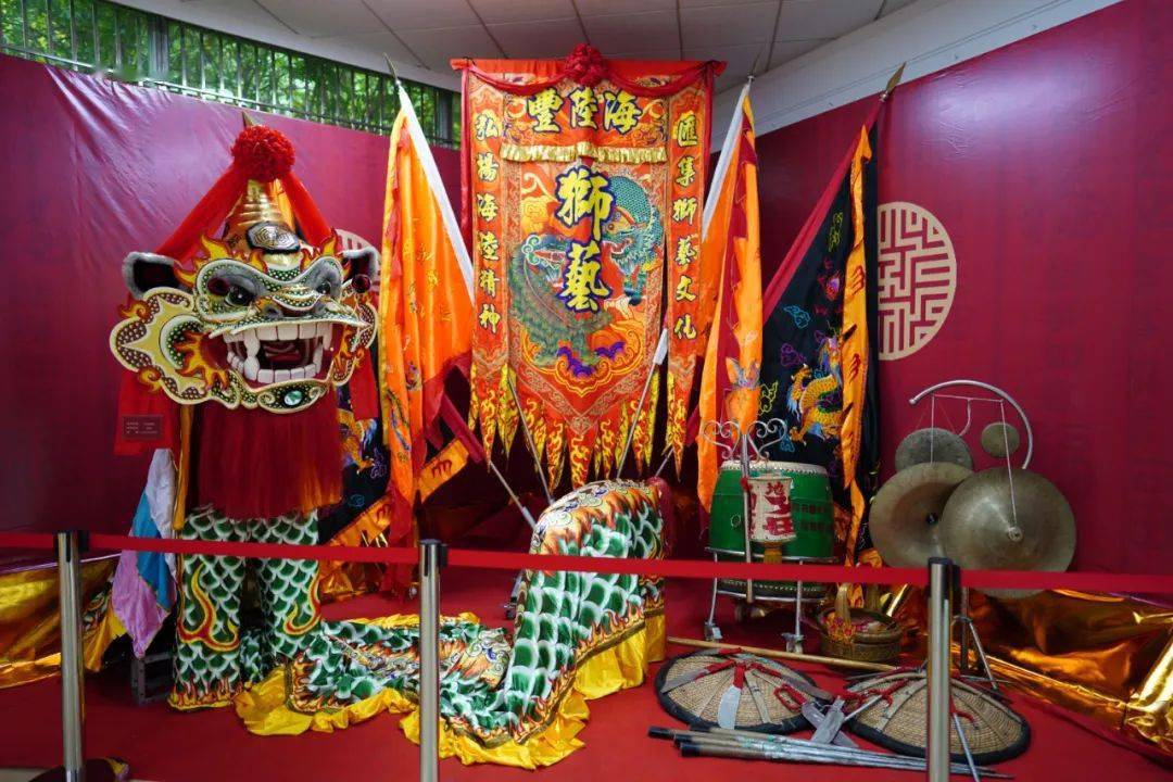 海陆丰狮艺扎作工艺品展开幕