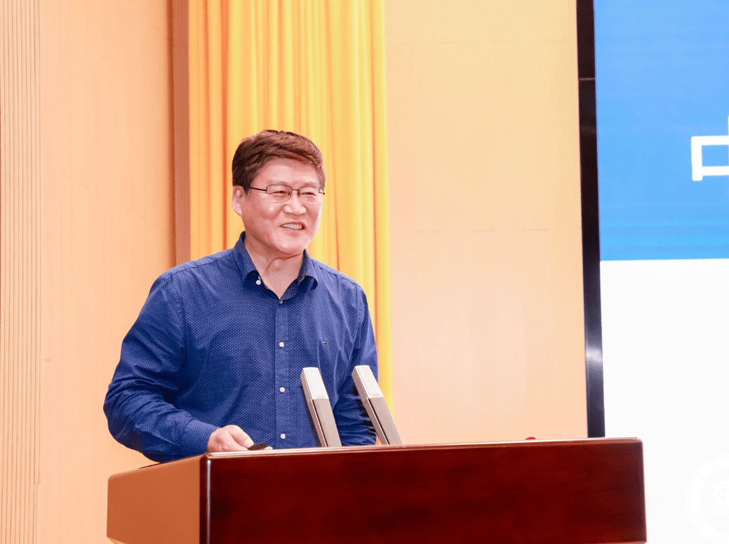 哈尔滨工业大学教授,长江学者赵杰就以"中国机器人技术与产业当前形势