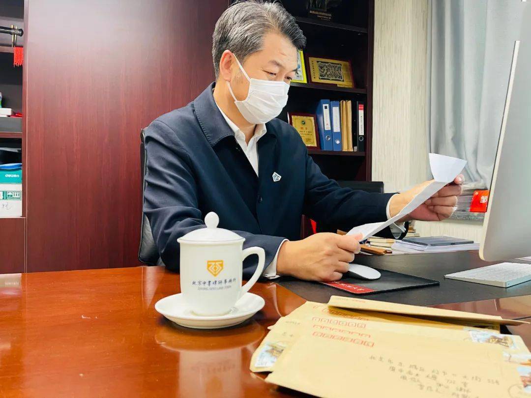 人物穷则独善其身达则兼济天下记北京律师邹义公益助学之路