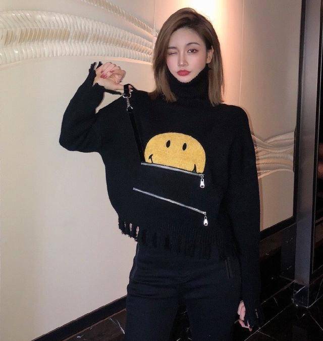 周扬青很会穿衣加了2道拉链后路人感和明星感的区别一目了然