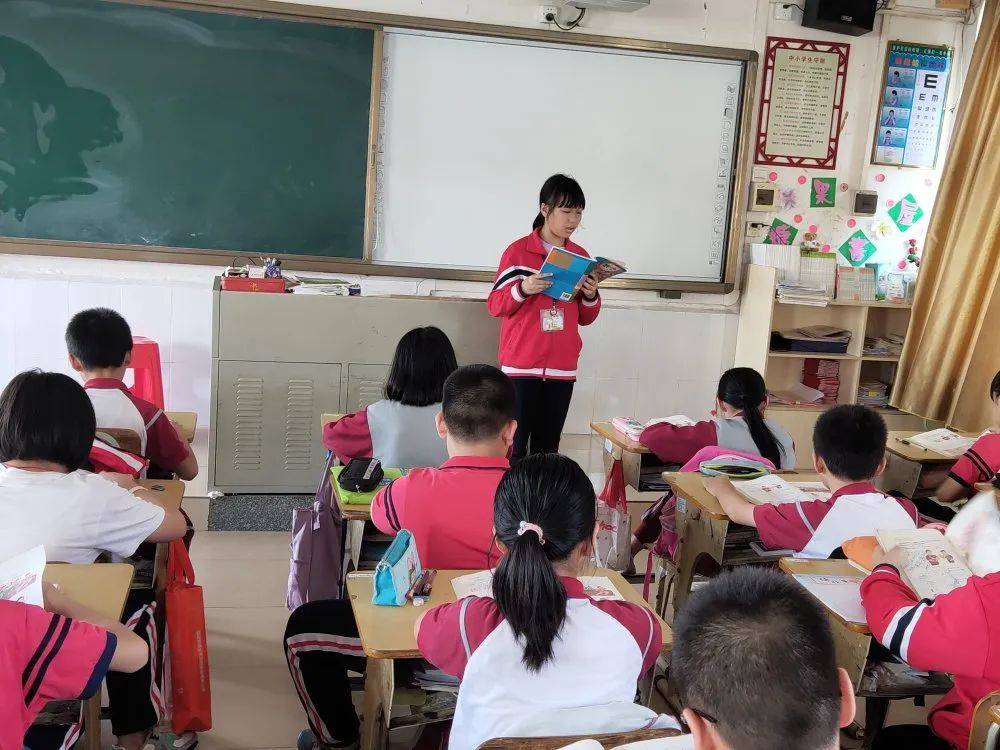 未成年人筑梦新时代争做好少年少年榜样传递力量