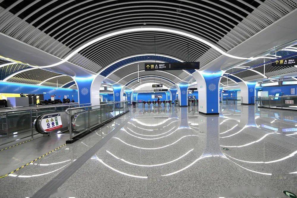 中铁一院承担了  省体育馆站,木塔寺站,甘家寨站及5区间设计.