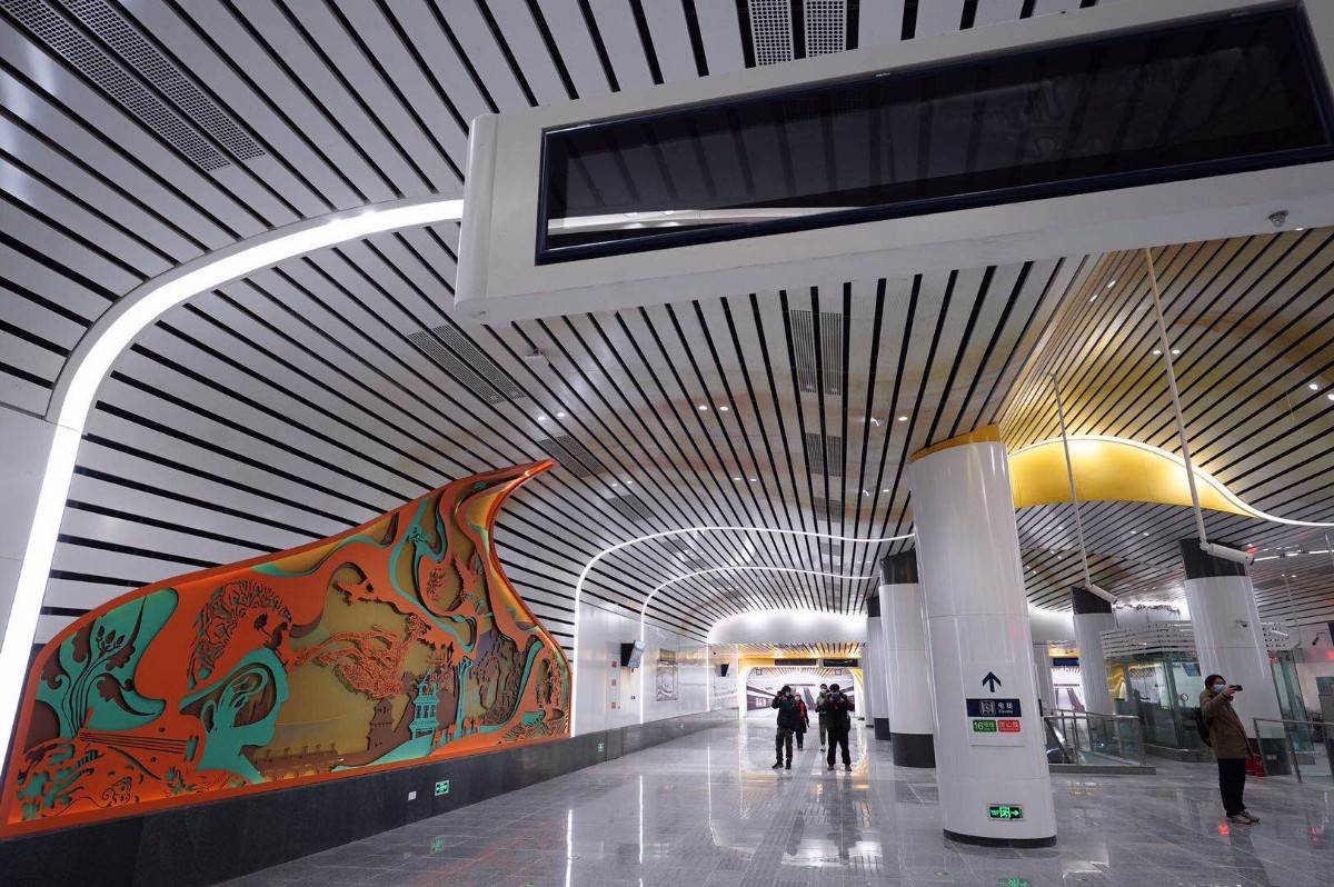 地铁房山线北延月底开通早高峰2分钟一趟可换10号线