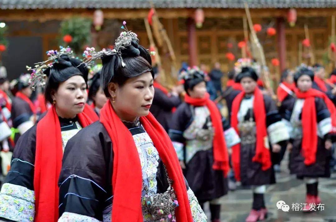 1月1日榕江乐里过侗年飞鸿在亚洲最大斗牛场带你看斗牛