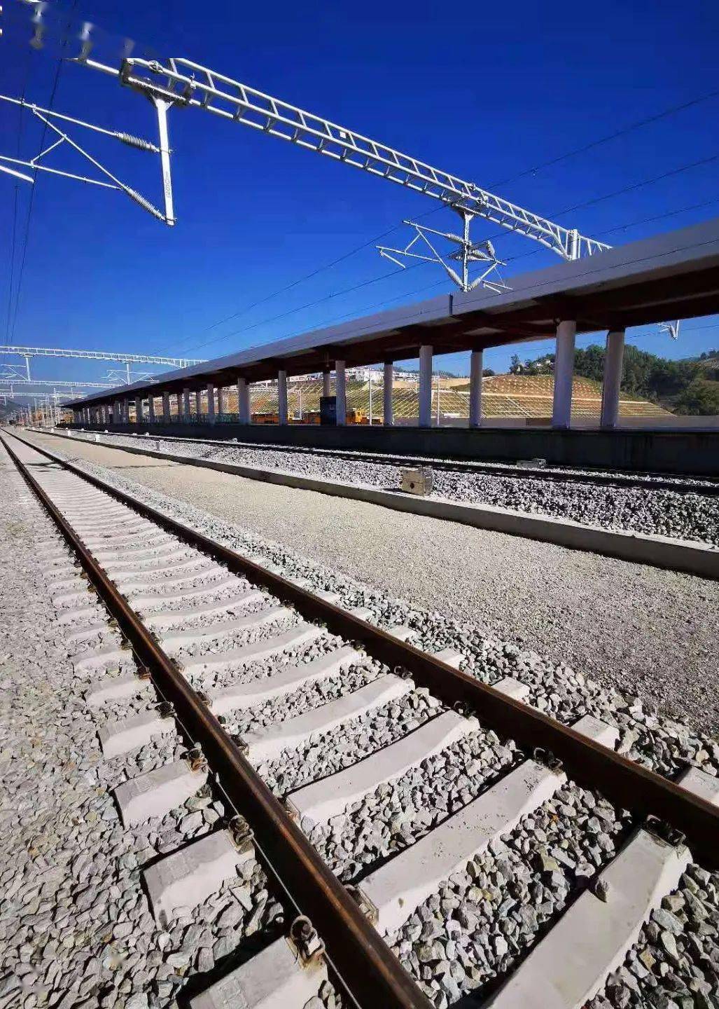 百年铁路今朝圆梦大临铁路今日通车小编带您直击现场