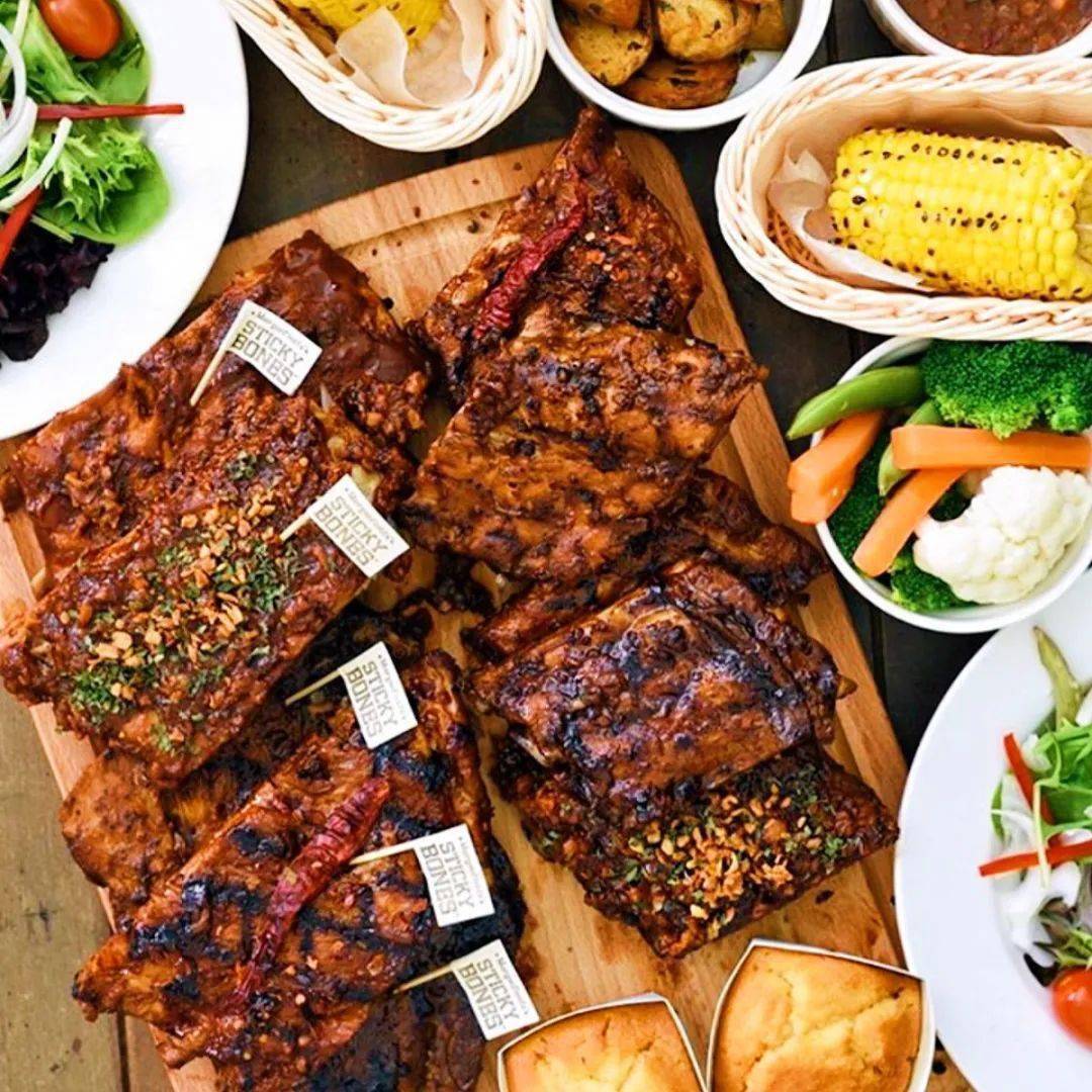 肉食者的年终狂欢:狮城「烤肋排」前来报道