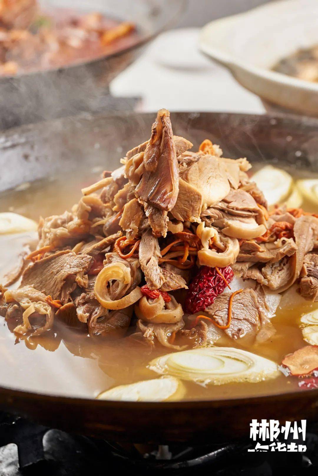 8折!上过"人生一串"の烧烤界黑马!地道「岳阳风味」羊肉火锅登场!