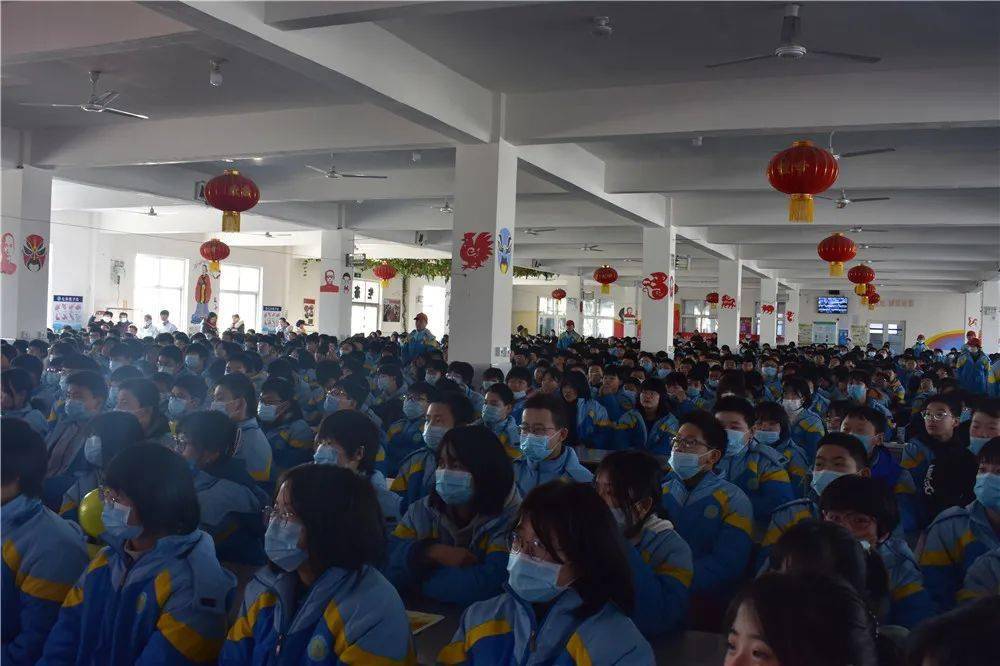 激情迎新绽放梦想广宗县第三中学举办迎新联欢会