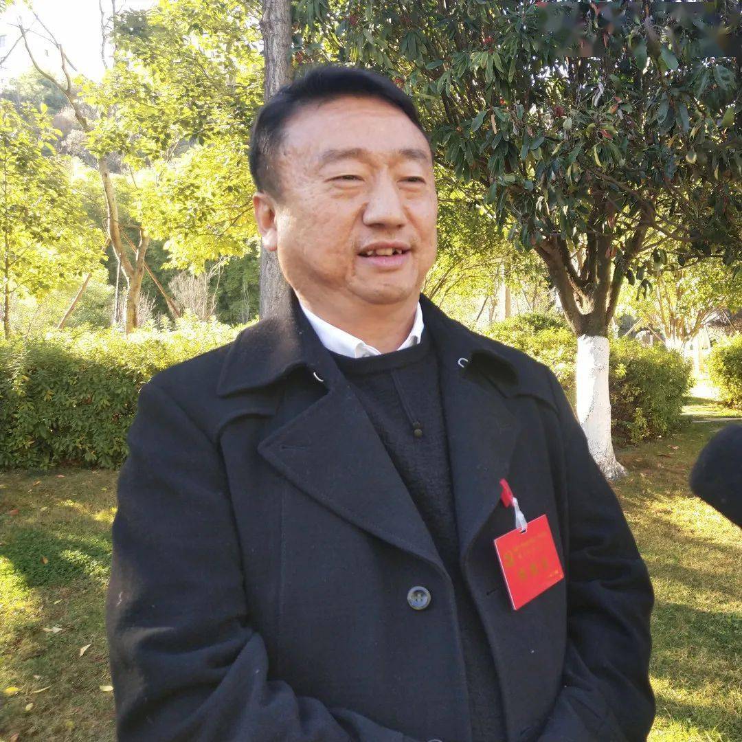 落实县委全会精神开启现代化建设新征程与会人员热议全