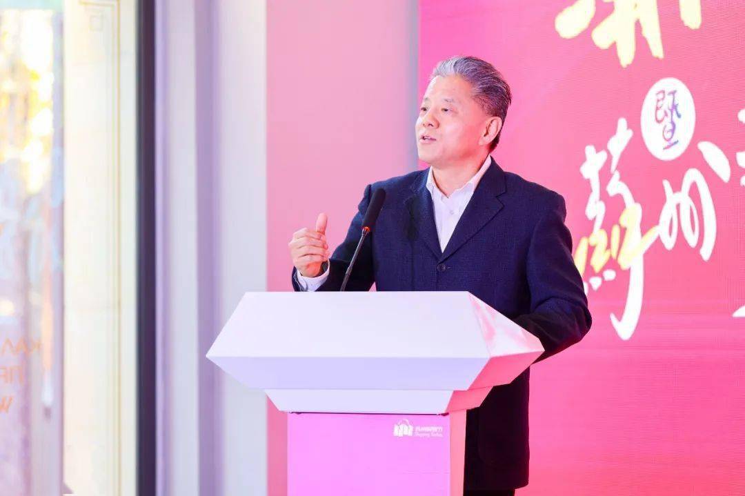 管委会主任丁立新;苏州市人民政府副秘书长陈春明;苏州工业园区党工委