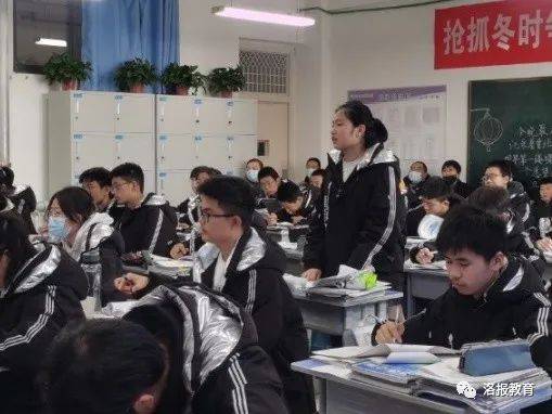 展示文兴形象放飞青春梦想洛阳市第一高级中学文兴学校迎新年活动丰富