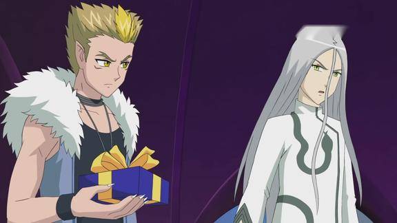 巴啦啦小魔仙小艾用金光叶子求哈莱王后回哈莱星被无情拒绝了