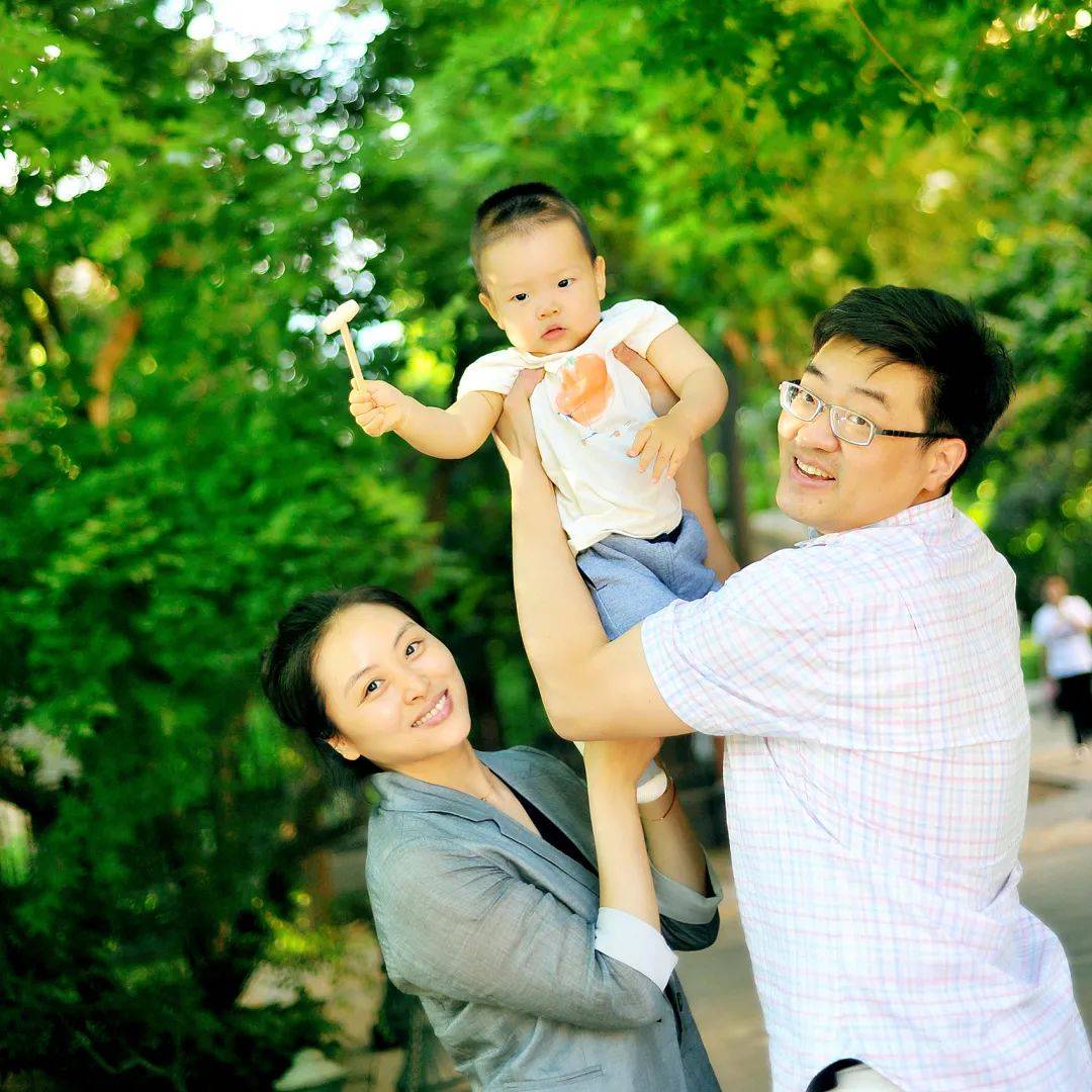 个人的人生计划表上新增了一些内容,柳荫升级成为母亲,王冰玉也终嫁人