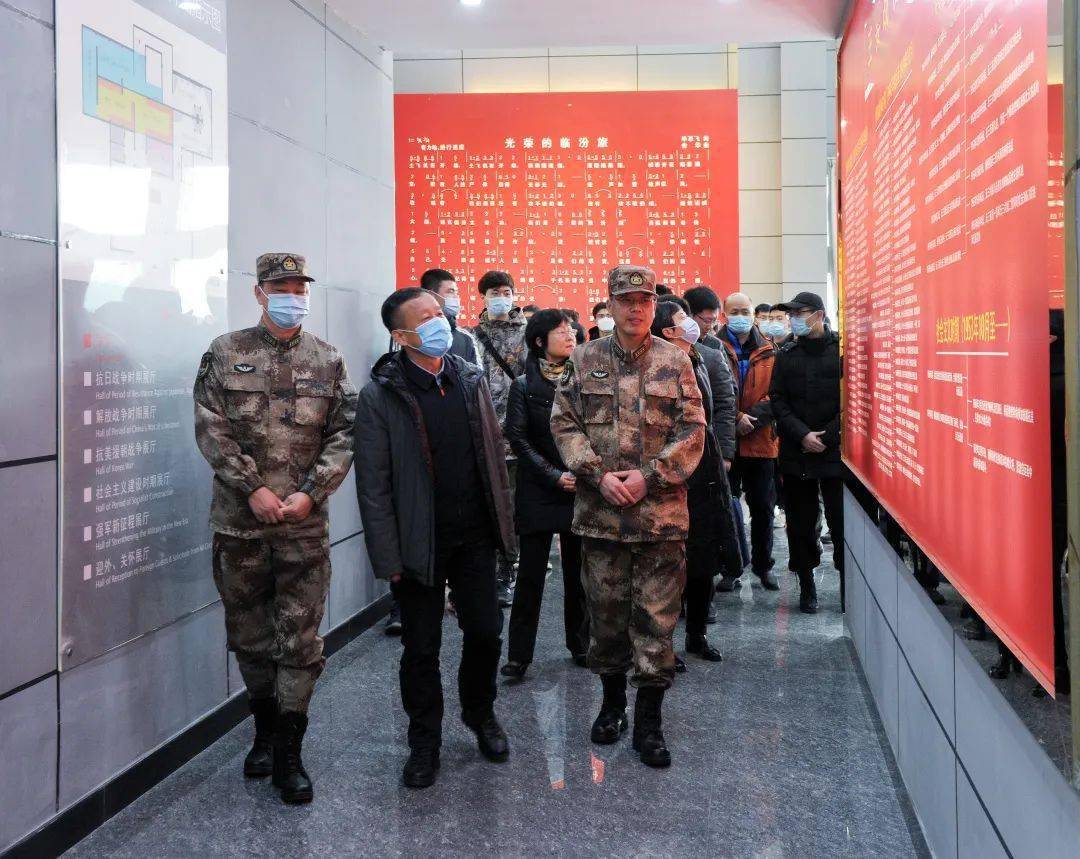 东南大学中国人民解放军73096部队国防教育基地签约揭牌仪式顺利举行