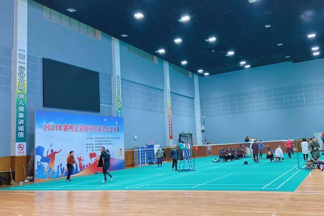 313公交穿行过的幸福生活_路桥