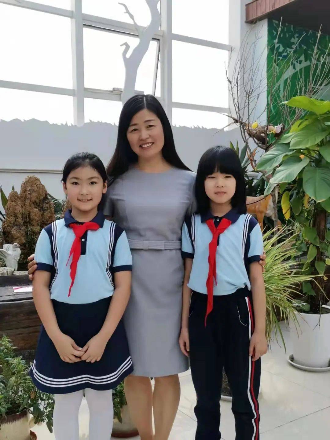 张伟华老师执教青岛市公开课赵春玲以良好的精神风貌和精湛的授课技艺