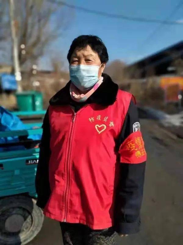 农场社区东山棚户区区域长李亚娟