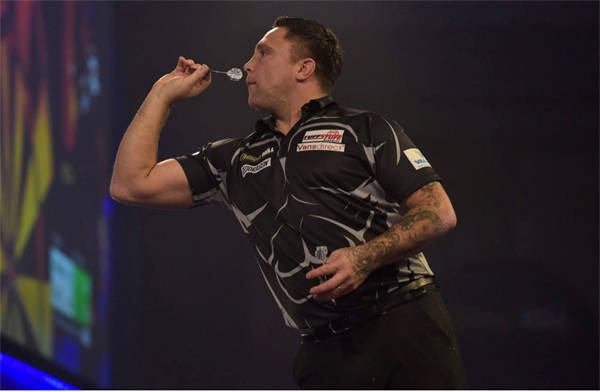 普莱斯首夺飞镖世锦赛冠军 世界排名升至第一