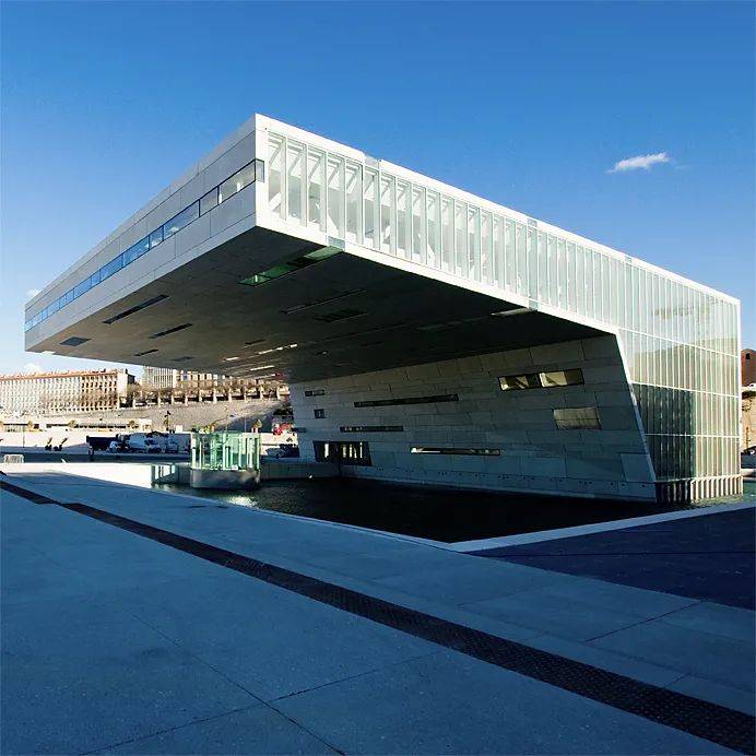 钢结构建筑各类悬挑建筑赏析悬挑跨度没有最大只有更大