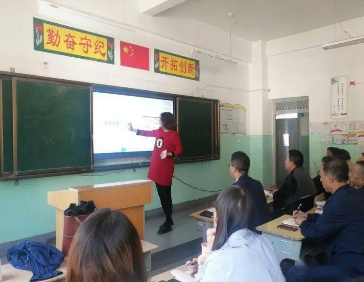 岷县西江初级中学老师图片