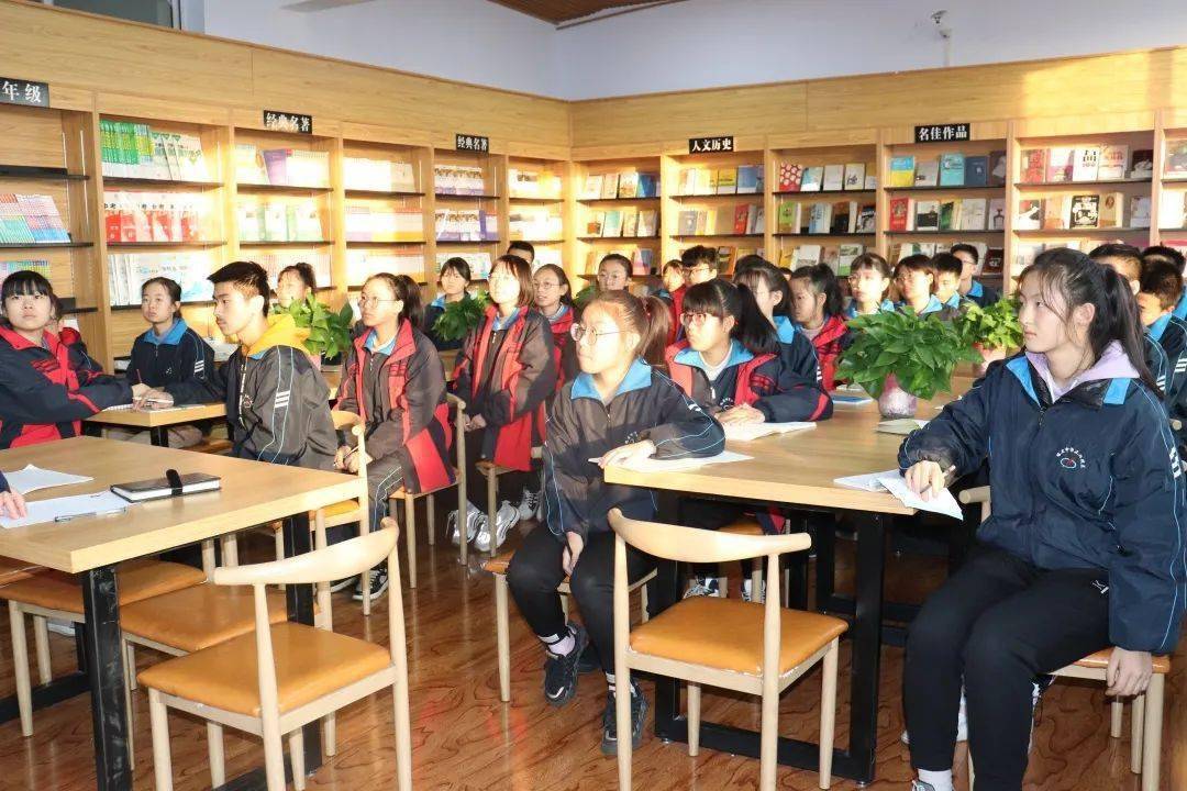 招生启事怀仁市峪宏中学大地正兴两校区招生启事图文