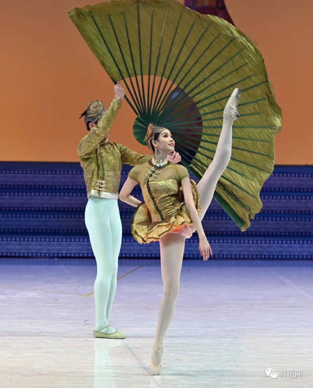 古典芭蕾现代芭蕾_翩跹芭蕾_古典芭蕾和现代芭蕾