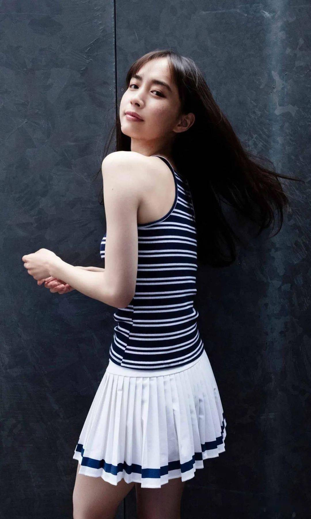 雀斑少女井桁弘惠的最新写真超元气