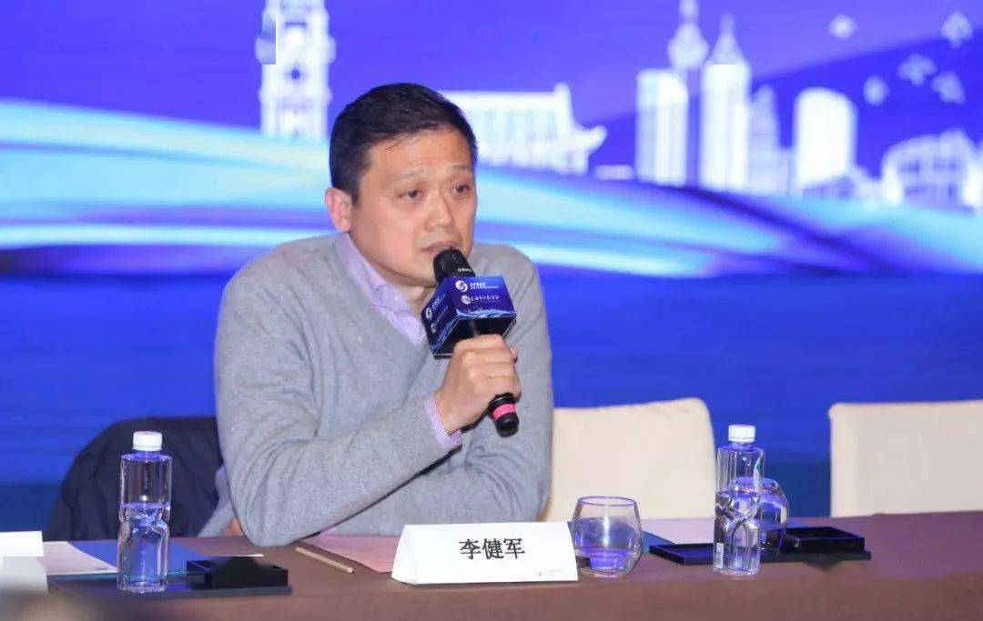 上海万杰党支部书记总经理翟杰出席上海市江苏商会学习中央经济工作