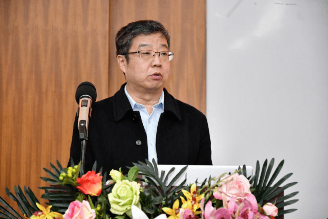 开班仪式由我校张彦文校长主持,我校党委书记陈振锋,市第四中心医院