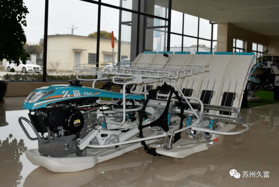 喜讯久富农机手扶式插秧机获省级优秀奖