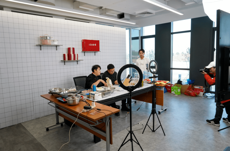 崇明电商直播梦工厂开业啦