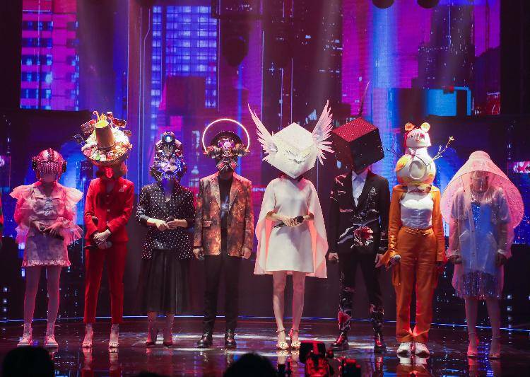 "蒙面"年度盛典上半场阵容出炉:"白云""黑土"两位大咖都要来